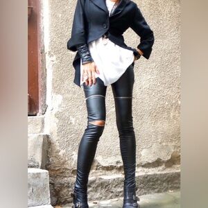 Aakasha eco leather zipper leggings size medium